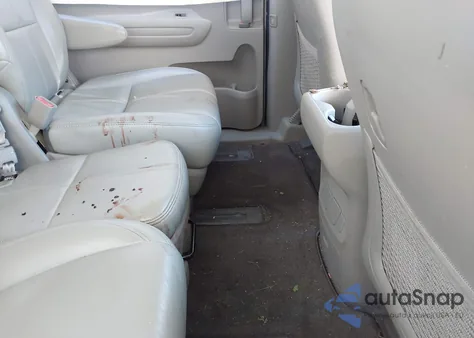 2021 Kia Sedona Lx z USA, uszkodzony, nr VIN KNDMB5C15M6675164